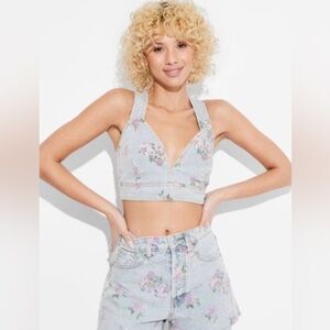 NWT Women's Cropped Faerie Light Wash Floral Denim Vest - Wild Fable™ SZ S